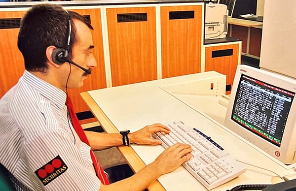securitas_history_employee_at_monitoring_center_portugal_80s_600x388.jpg